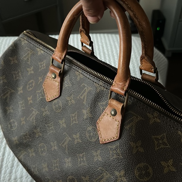 Louis Vuitton speedy 40 COA included - Picture 10 of 16
